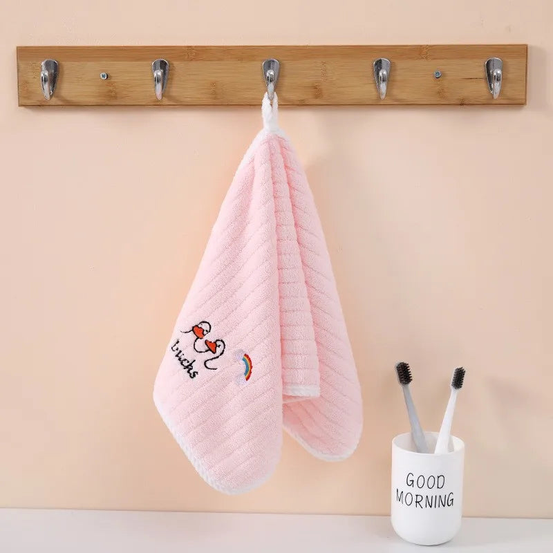 1Pc Cute Hand Towels Bathroom Towel with Hanging Loop Microfiber Coral Fleece Absorbent for Kitchen Bathroom Bathing Accessories
