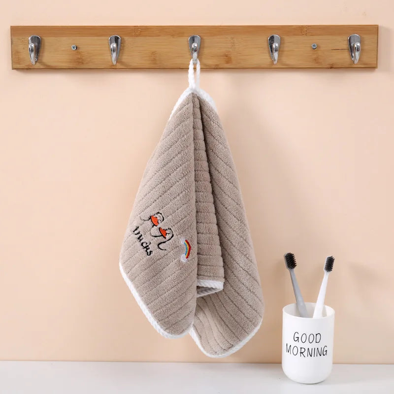 1Pc Cute Hand Towels Bathroom Towel with Hanging Loop Microfiber Coral Fleece Absorbent for Kitchen Bathroom Bathing Accessories