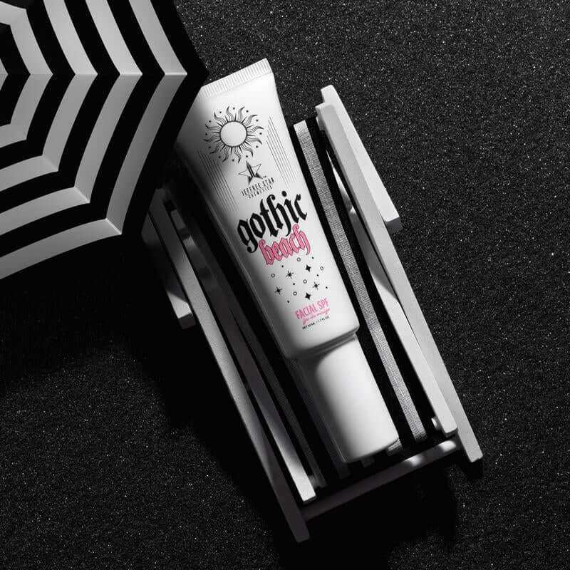 StarScreen Invisible SPF 30 sunscreen bottle with natural ingredients and transparent finish